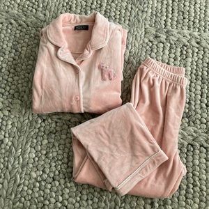 Luxurious pink velour lounge set